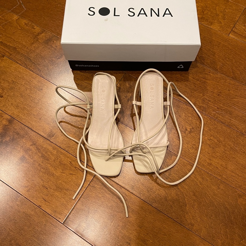 Sol Sana Women's Beige Strappy Sandals